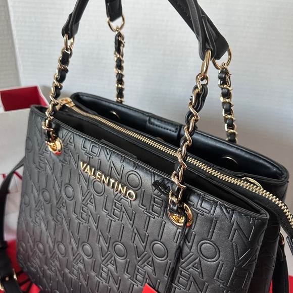NWT Valentino Mario Handbag/ Shoulder Bag. - Picture 4 of 17